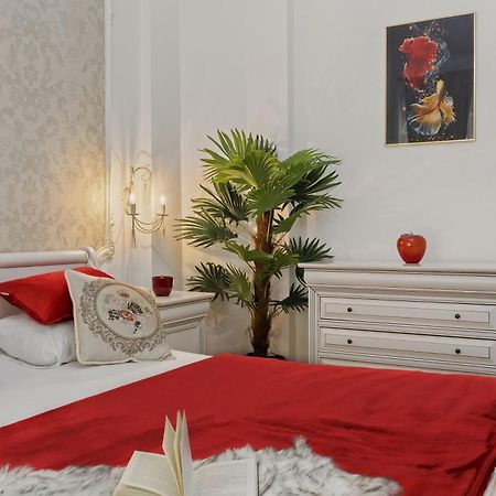 Sweet Luxury Three Rooms Apartment City Center Universitate Bukareszt Zewnętrze zdjęcie