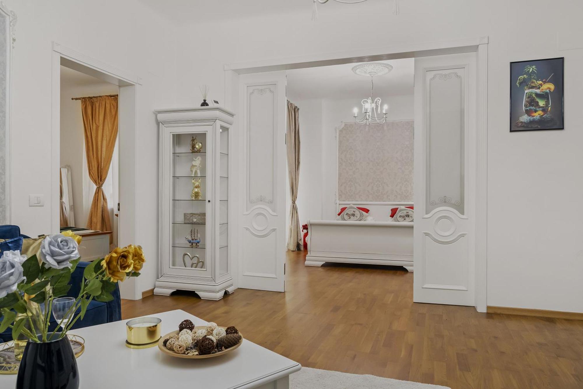 Sweet Luxury Three Rooms Apartment City Center Universitate Bukareszt Zewnętrze zdjęcie