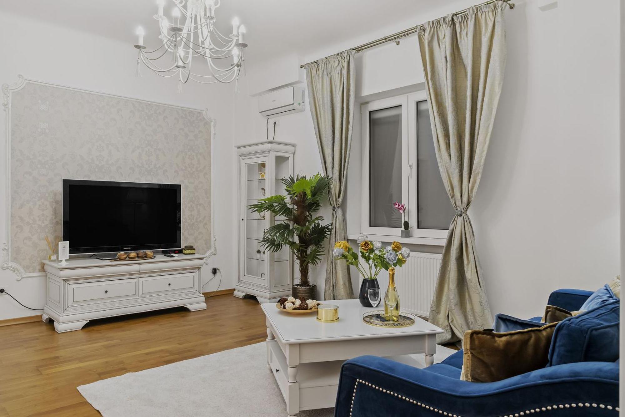 Sweet Luxury Three Rooms Apartment City Center Universitate Bukareszt Zewnętrze zdjęcie